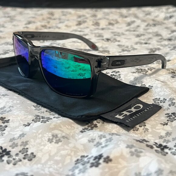 Oakley Sunglasses Holbrook Clear Feame Jade Iridium Prizm Polarized 9102 - Picture 13 of 16